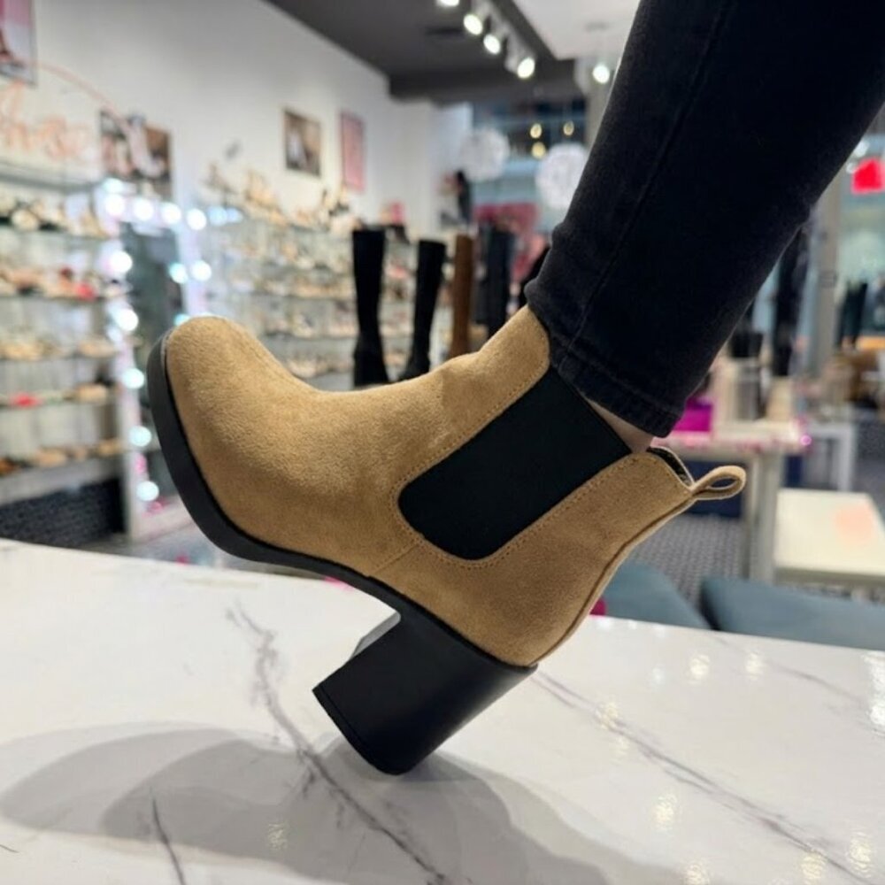 NWT SODA Tan Suede Chunky Heel Ankle Boots 3.5" Heel - Picture 8 of 8